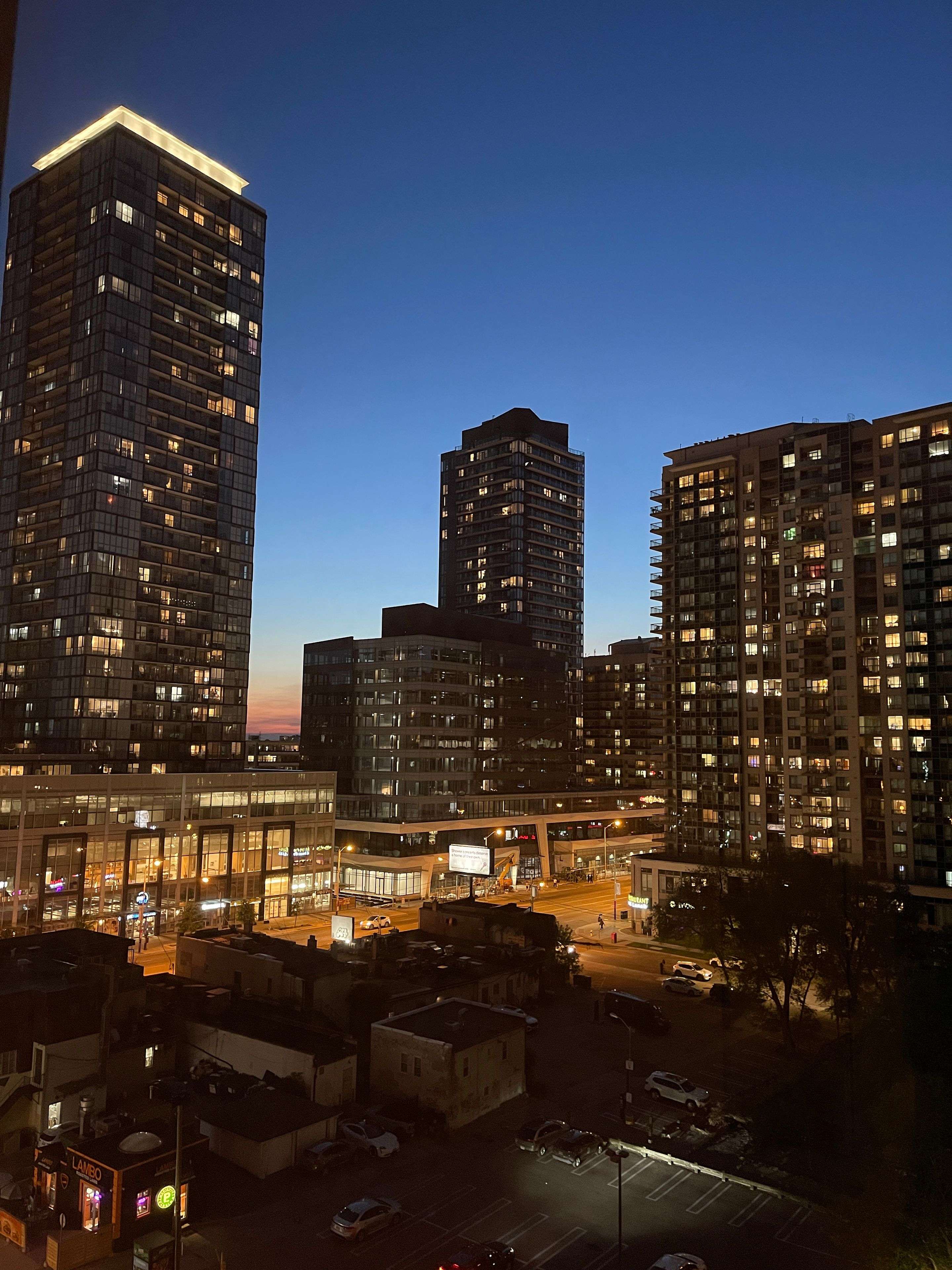 Toronto C14, ON M2N 6Z7,28 Empress AVE #1105