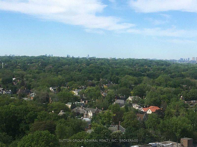 Toronto C09, ON M4W 3Z4,825 Church ST #2105