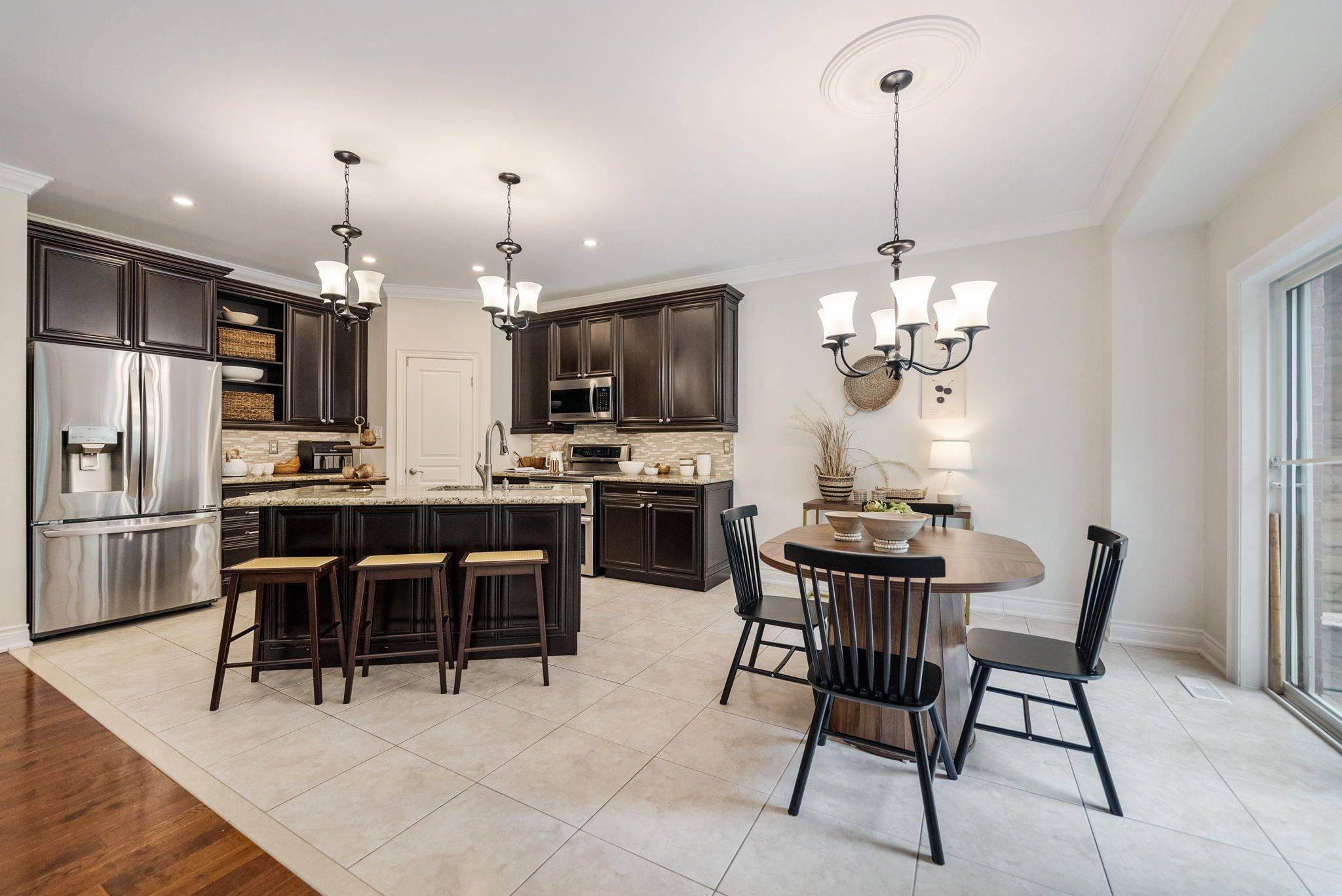 Oshawa, ON L1K 0H3,1561 Docking CT