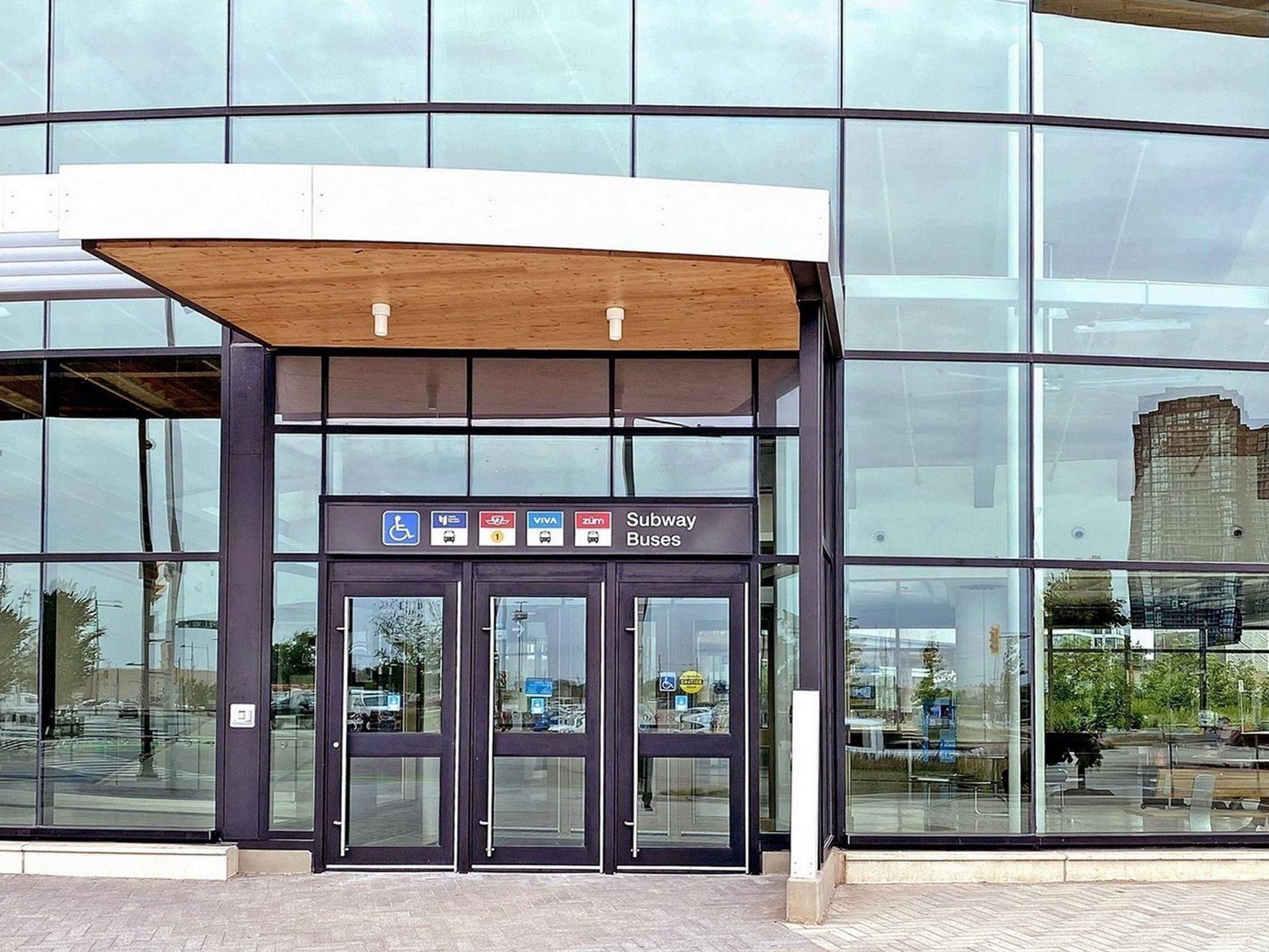 Vaughan, ON L4K 0J5,5 Buttermill AVE #4501