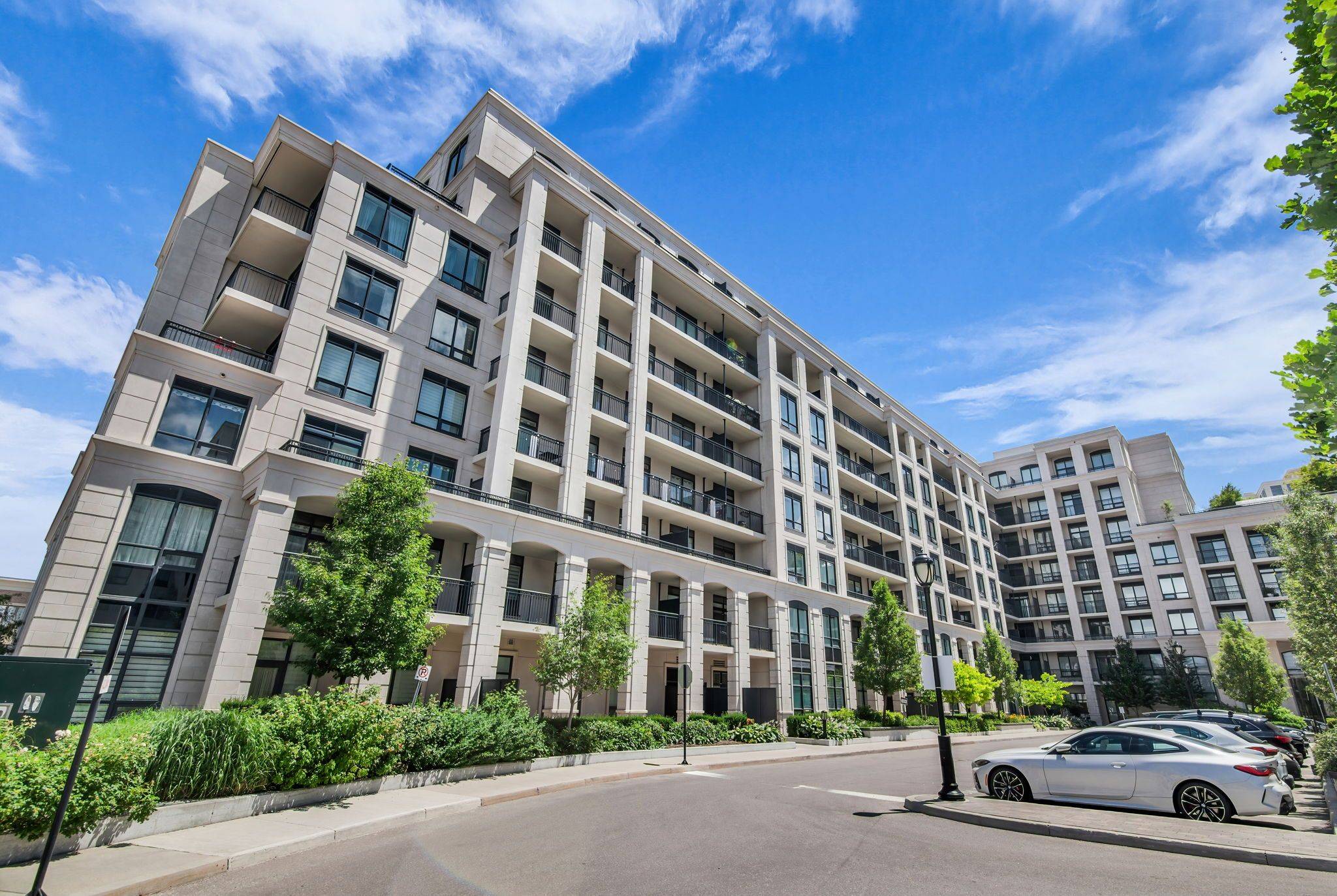 278 Buchanan DR #807E, Markham, ON L3R 6J1