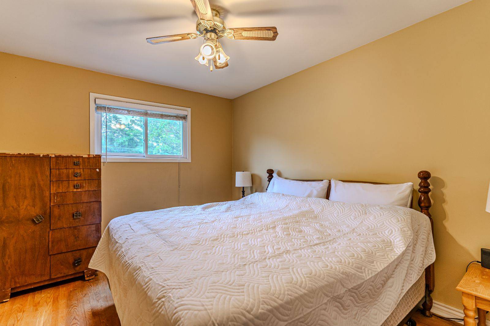 Orillia, ON L3V 3G5,423 Mary ST