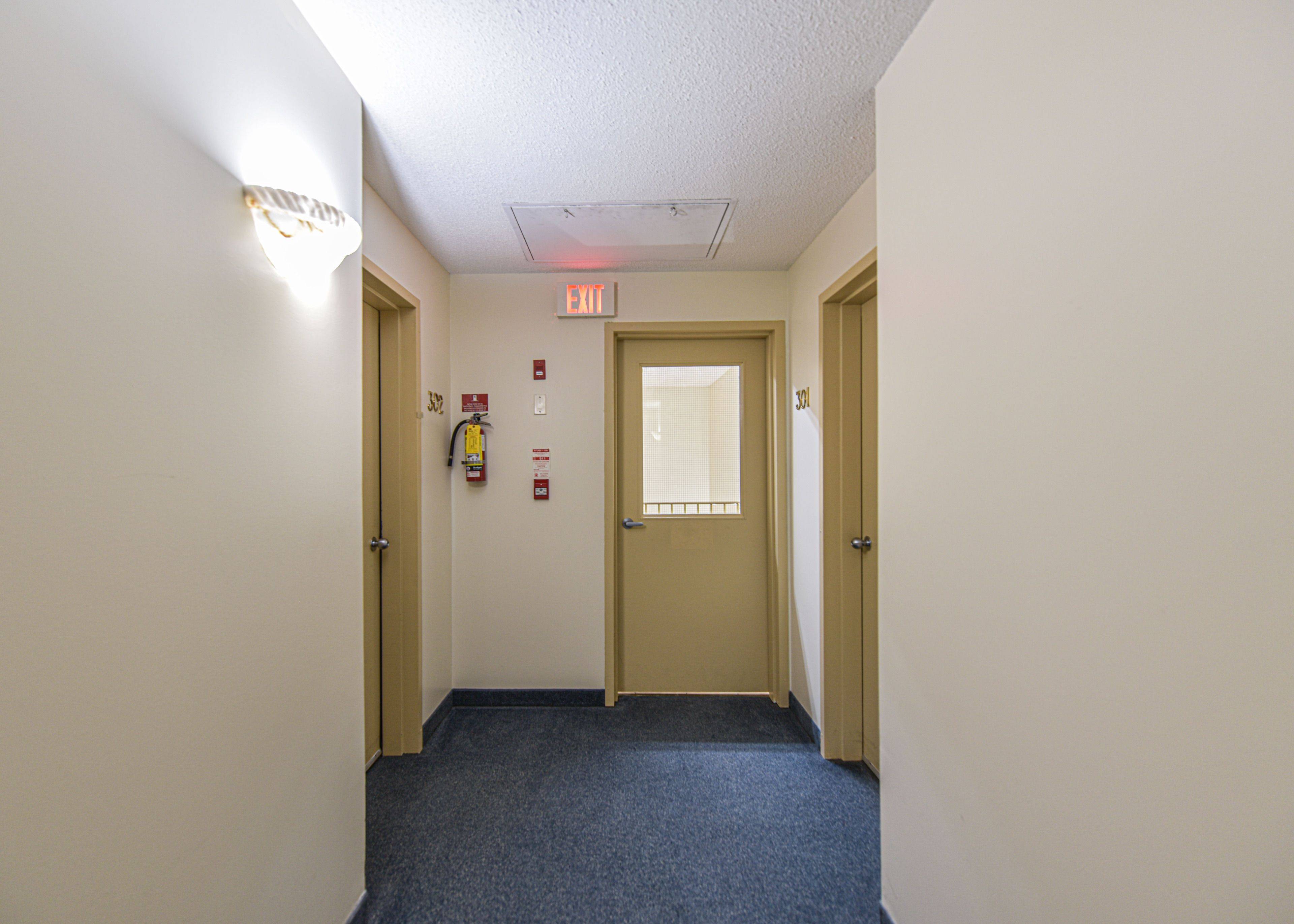 Orillia, ON L3V 1J7,125 BOND ST #302