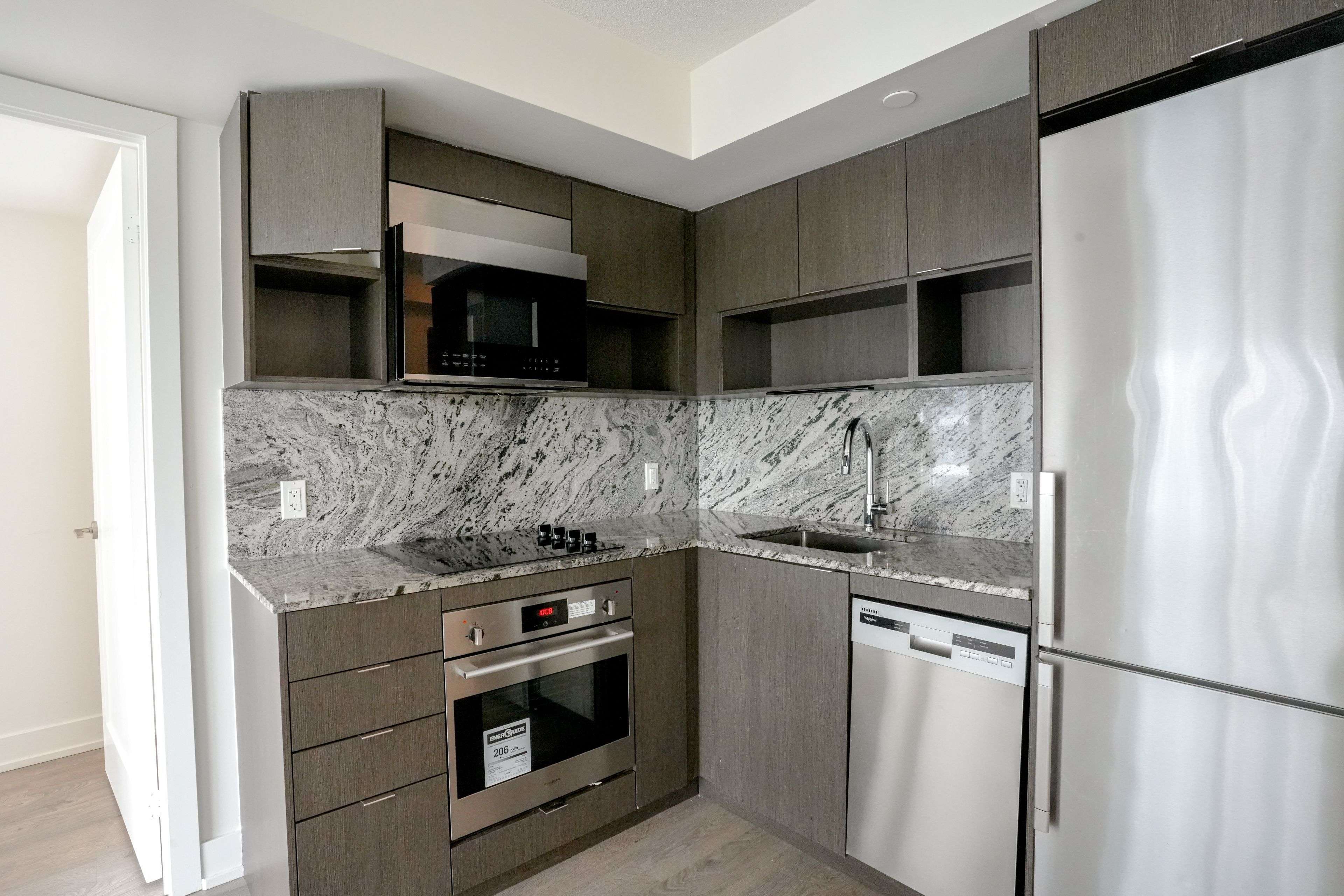 Toronto W08, ON M9A 0E1,9 Mabelle AVE #2219