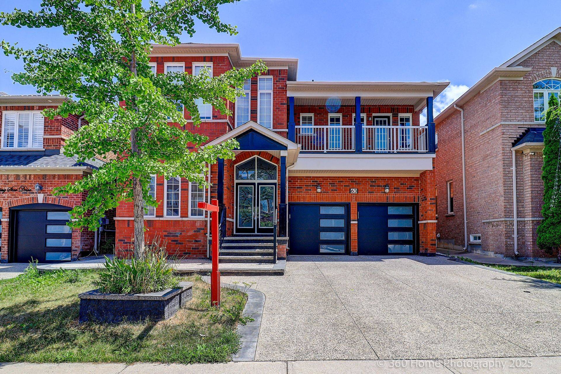 Brampton, ON L6R 0E8,63 Blazing Star DR