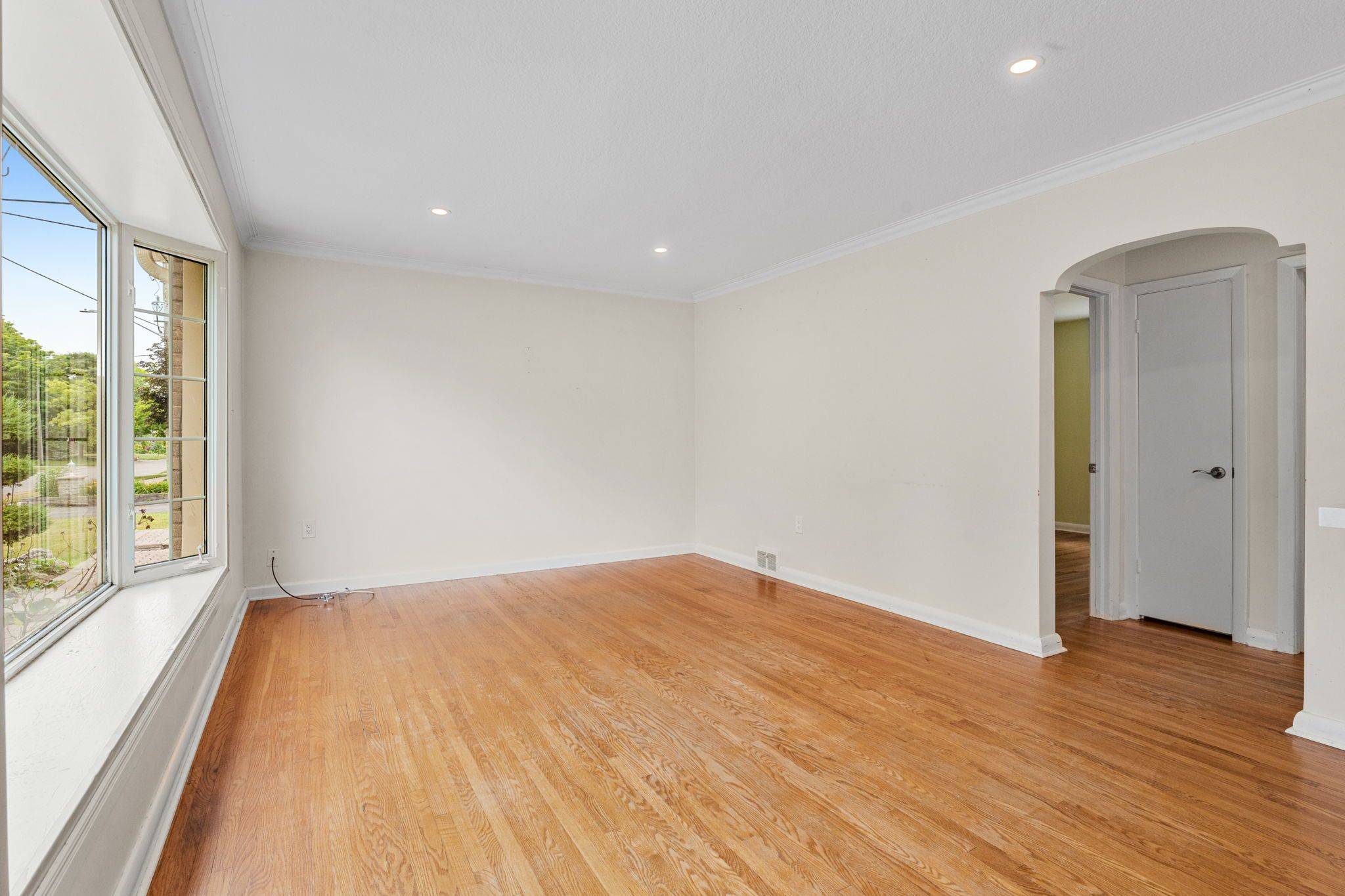 Halton Hills, ON L7G 3X1,27 Shelley ST