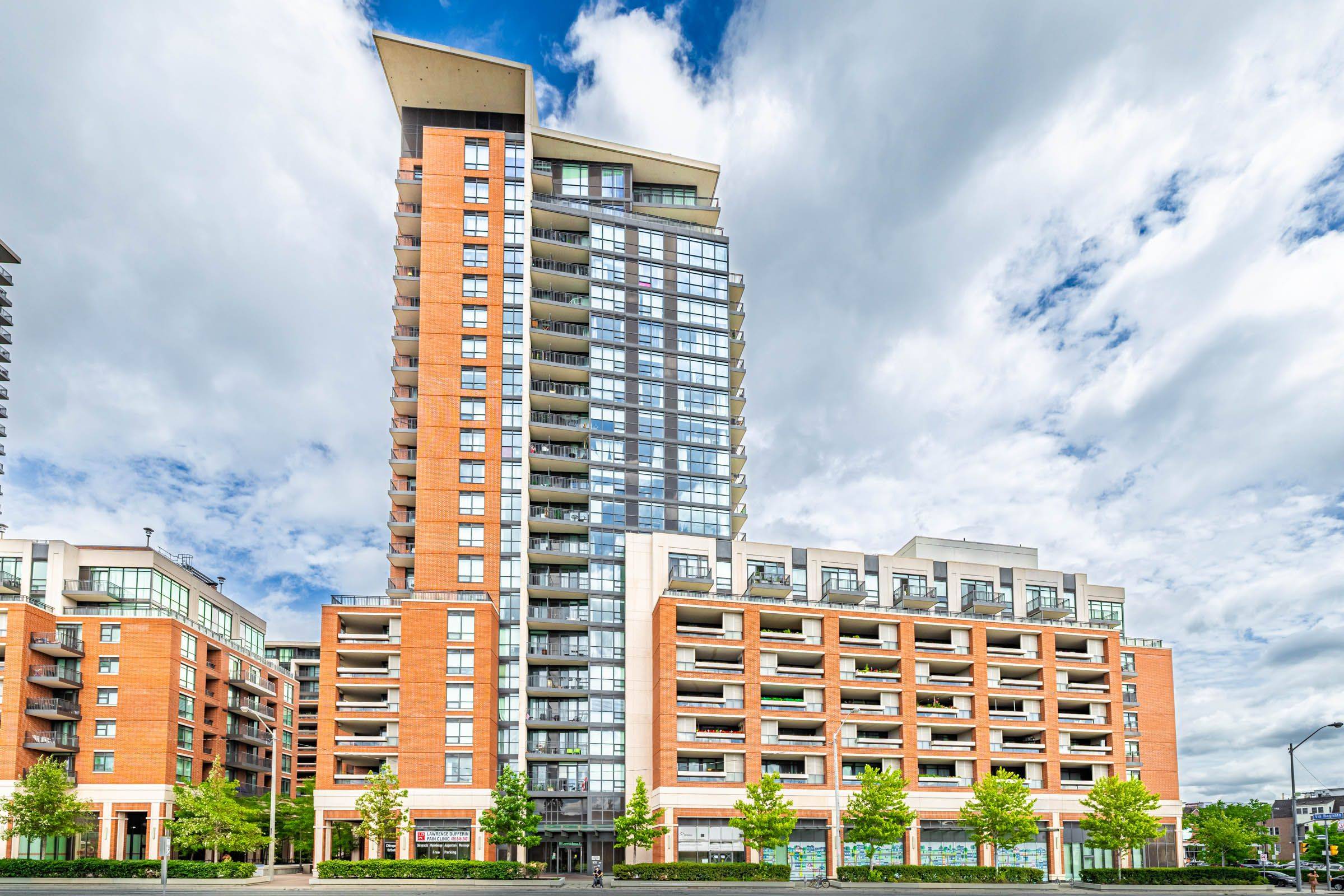 800 Lawrence AVE W #704, Toronto W04, ON M6A 0B1