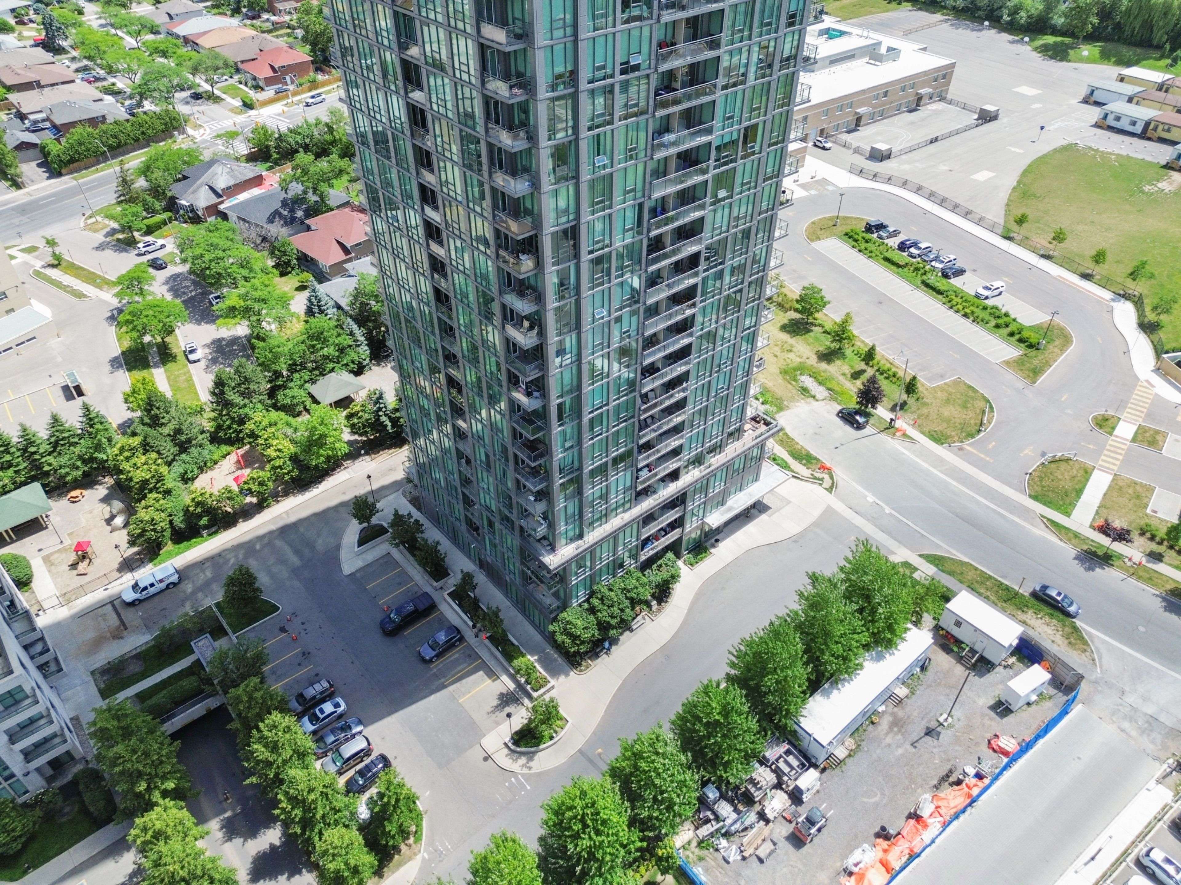 Mississauga, ON L5B 0C2,3525 Kariya DR #710