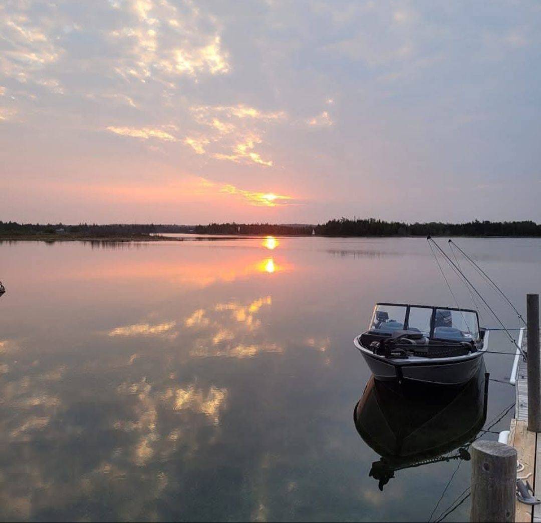 Northern Bruce Peninsula, ON N0H 1Z0,119 Pine Tree Harbour RD