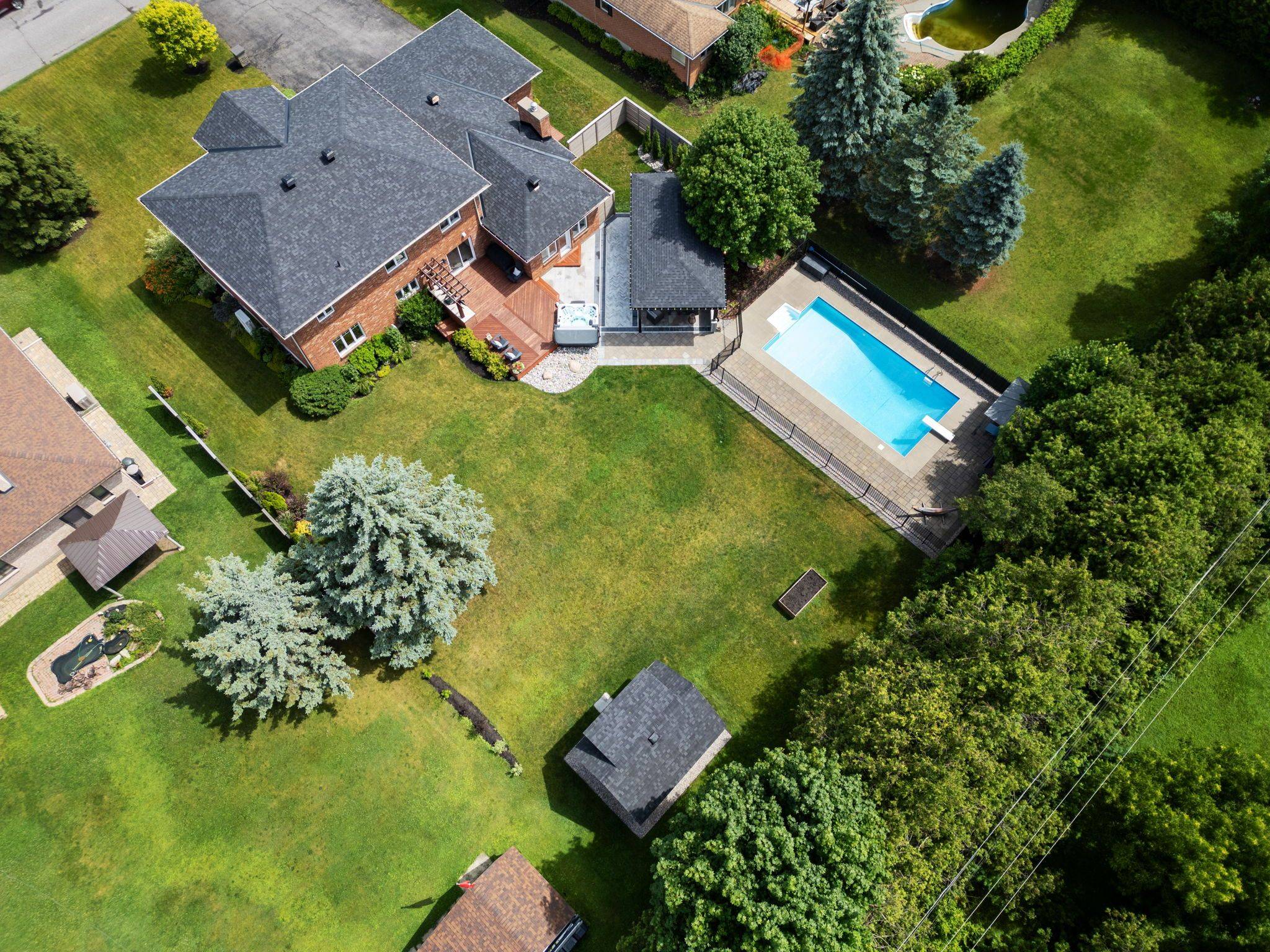 Manotick - Kars - Rideau Twp And Area, ON K4M 1G2,1108 Lena AVE