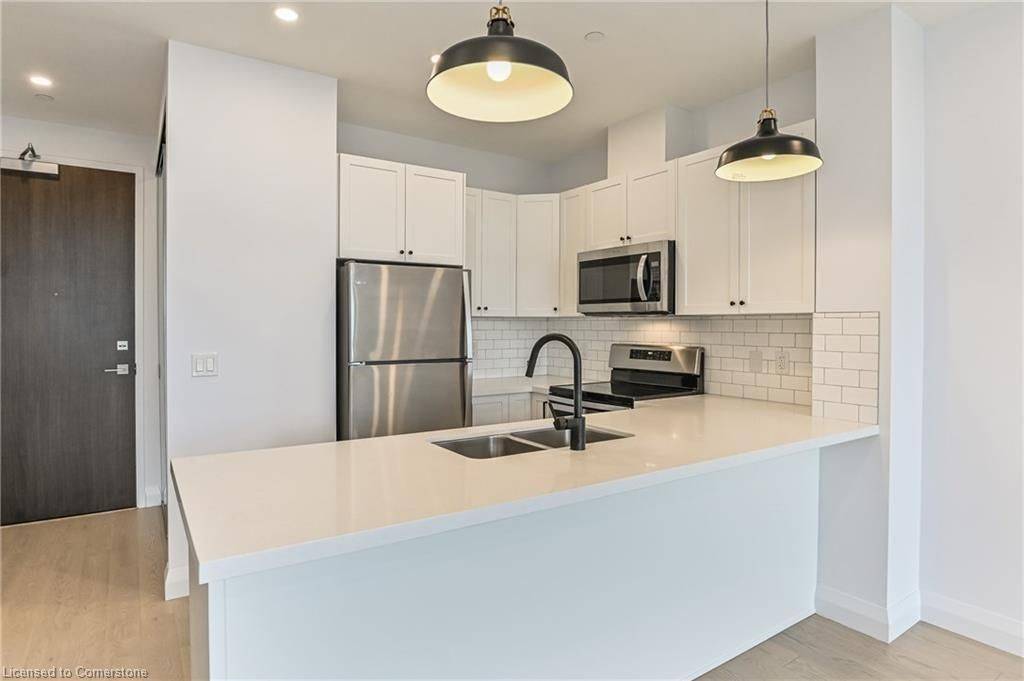 Hamilton, ON L8P 4A6,101 Locke ST S #507