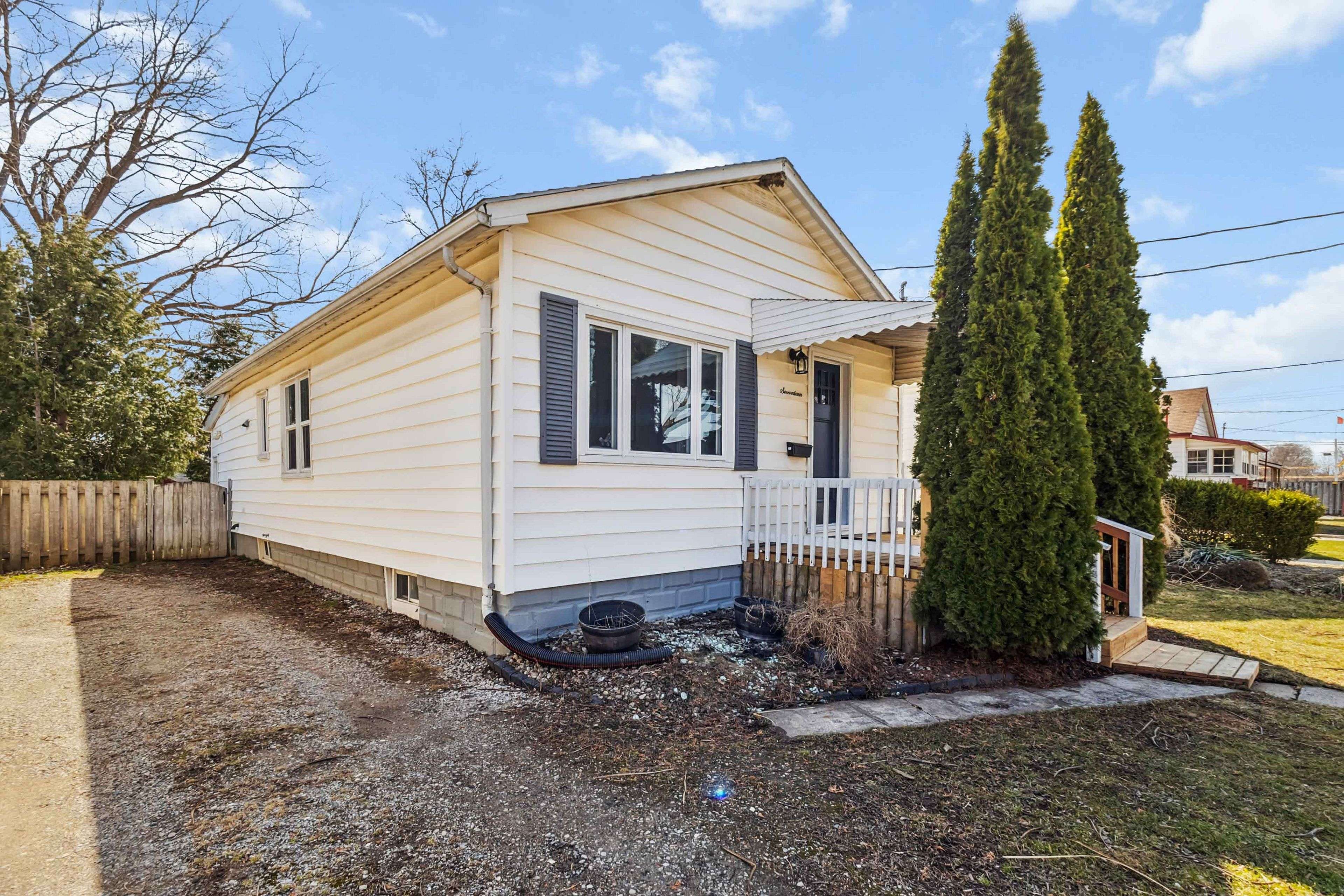 17 Highway AVE, London South, ON N6C 2K4