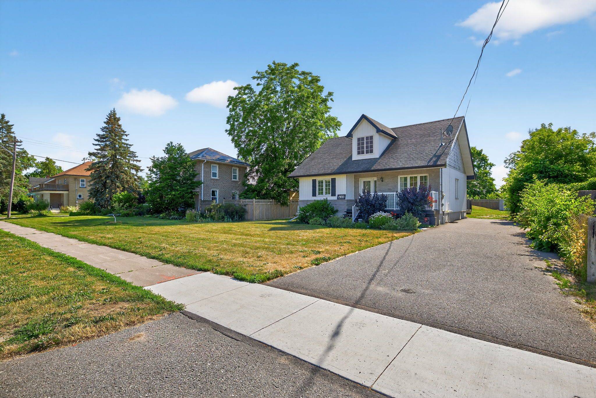 Kawartha Lakes, ON K0M 2C0,459 Eldon RD