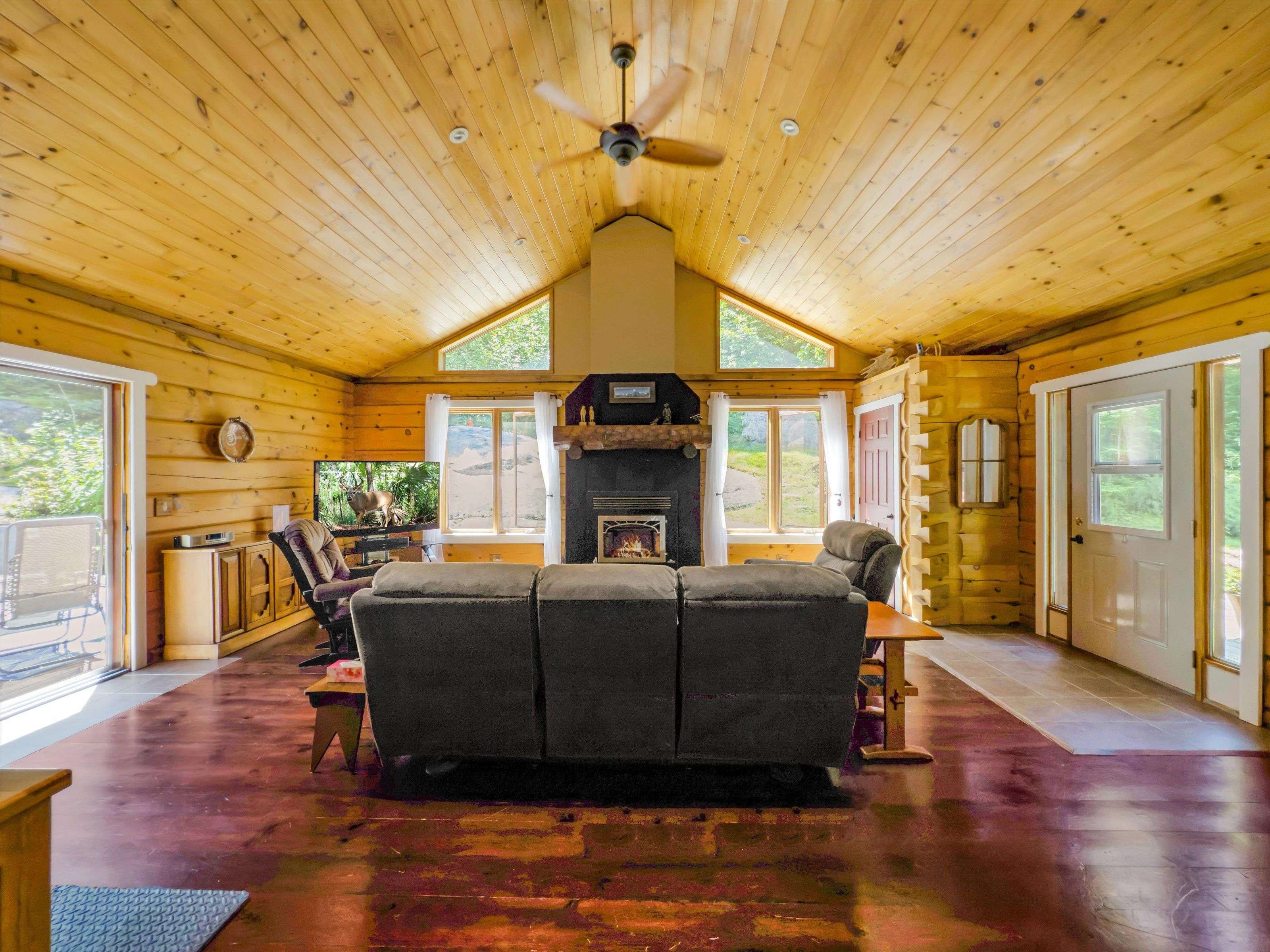 Muskoka Lakes, ON P0B 1J0,2351 Falkenburg RD