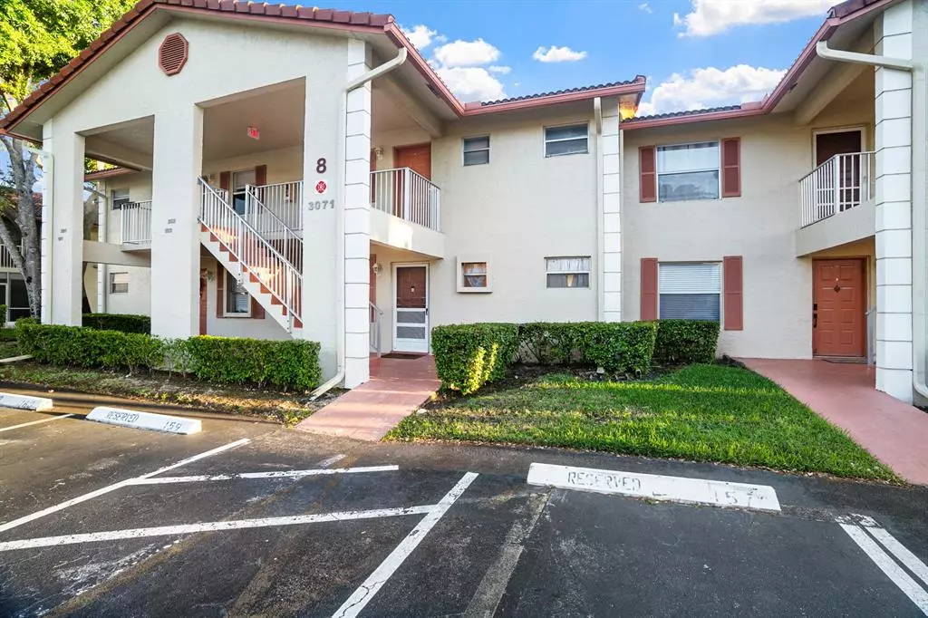 Margate, FL 33063,3071 Holiday Springs Blvd #102