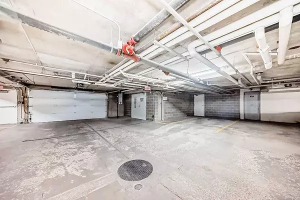 Calgary, AB T3K 5Z1,70 Panamount DR Northwest #5311