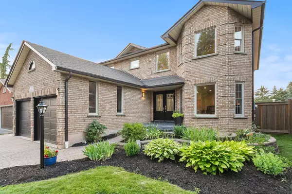 Whitby, ON L1N 8J4,77 Ingleborough DR