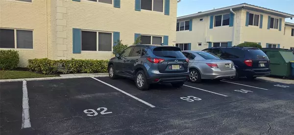 Fort Lauderdale, FL 33308,6263 NE 19th Ave #905