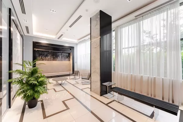 Vaughan, ON L6A 5B9,100 Eagle Rock WAY #303