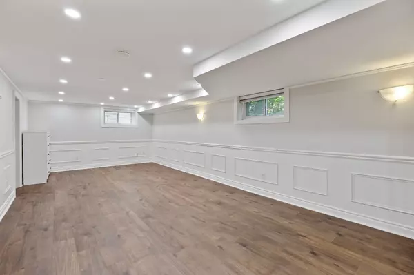 Toronto W08, ON M9C 3L6,36 Tunbridge CRES #Basement