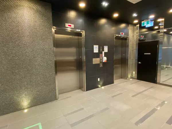 Ottawa Centre, ON K1R 0C1,224 LYON ST #1215