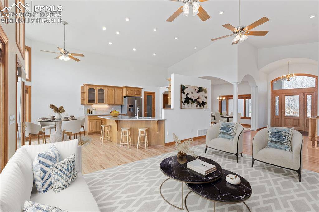 Pueblo, CO 81005,18 Redondo LN