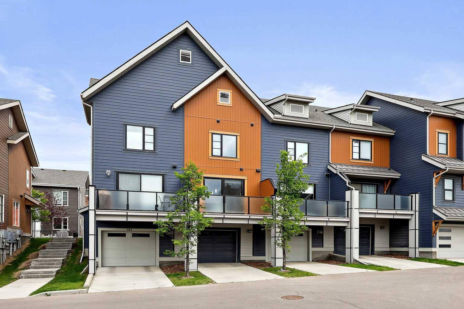 Calgary, AB T3P 1K1,189 Livingston Common Northeast