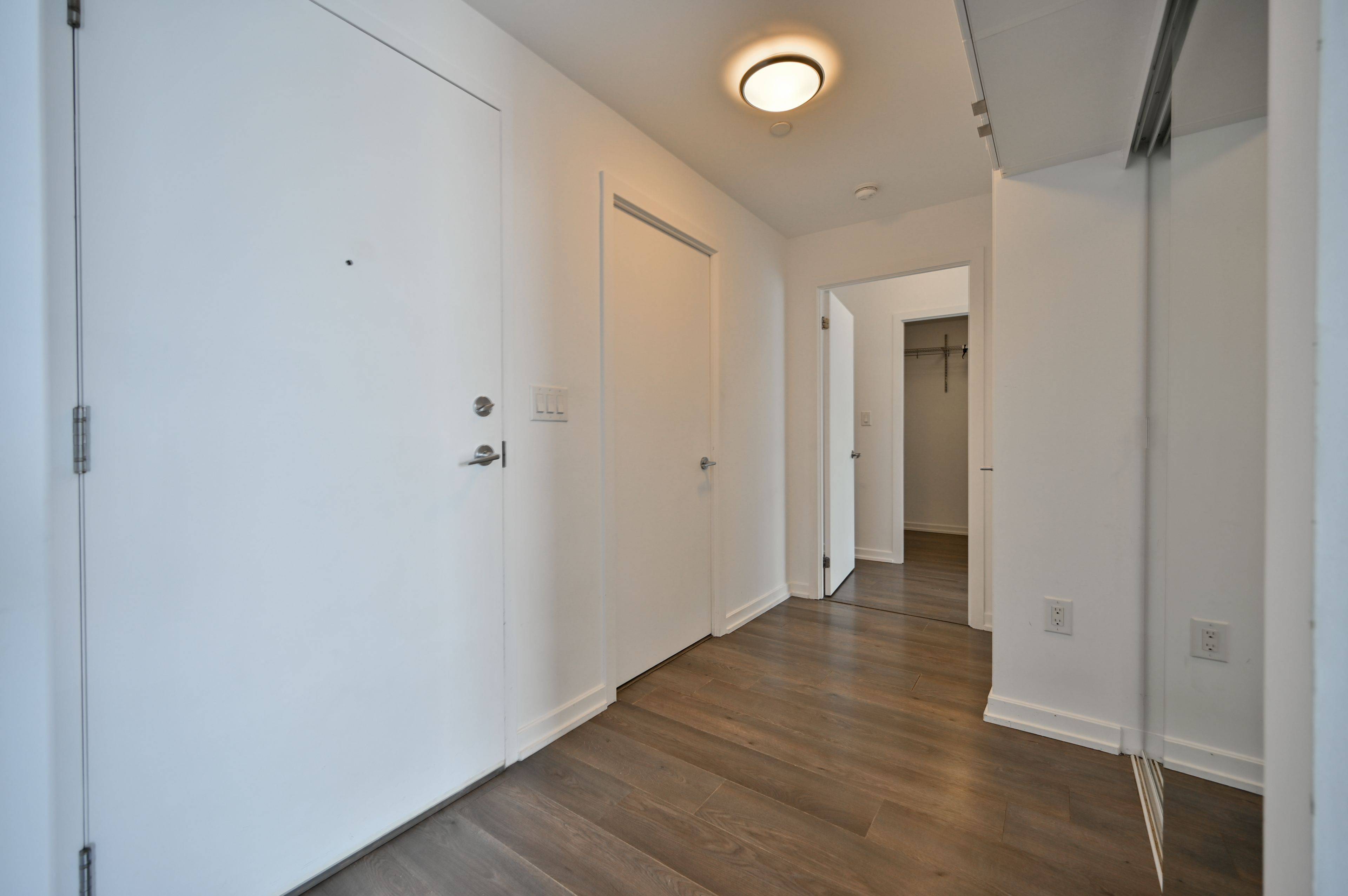 Toronto C15, ON M2J 1M6,62 Forest Manor RD #2401