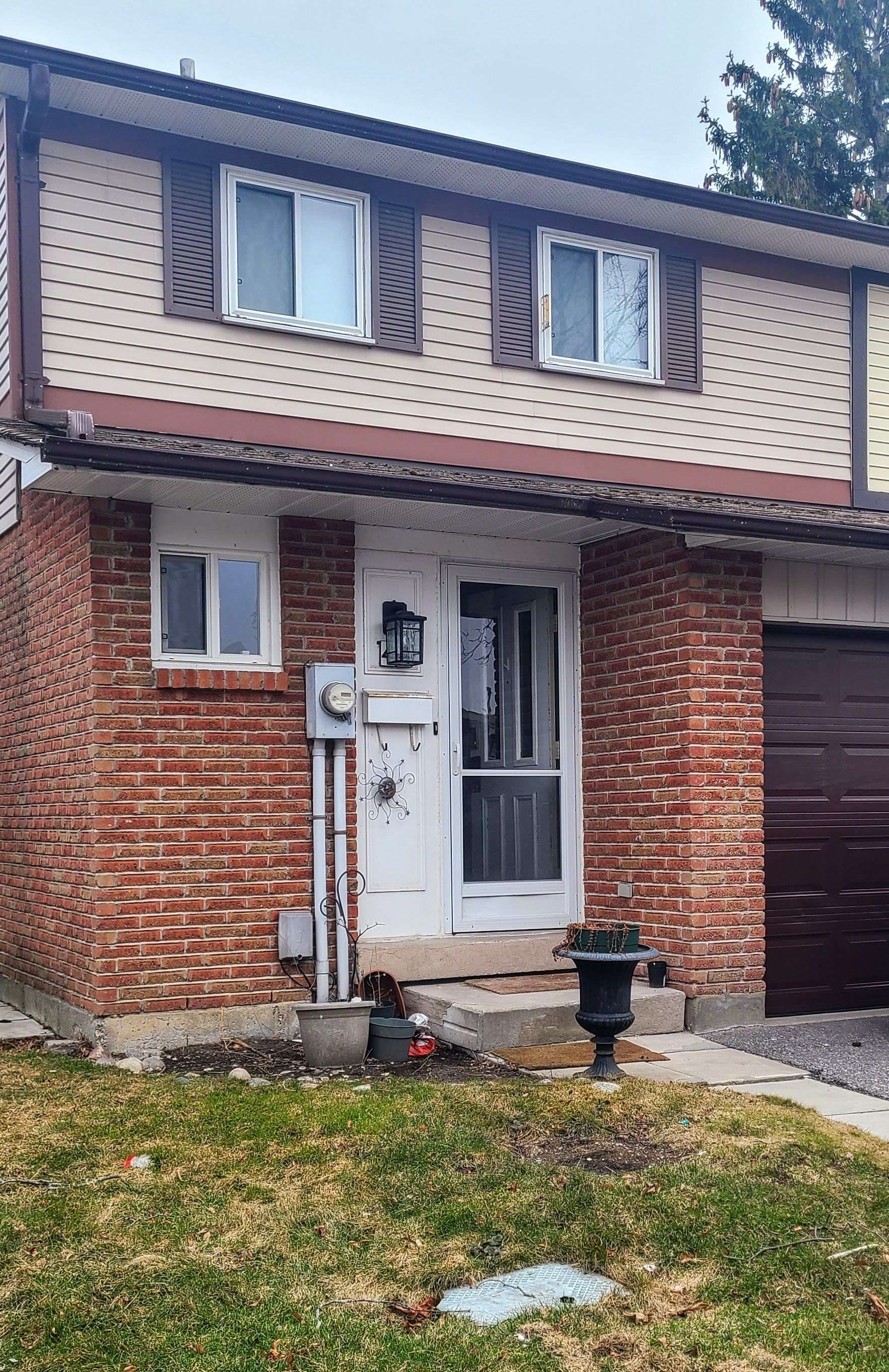44 Parker CRES, Ajax, ON L1S 3R5