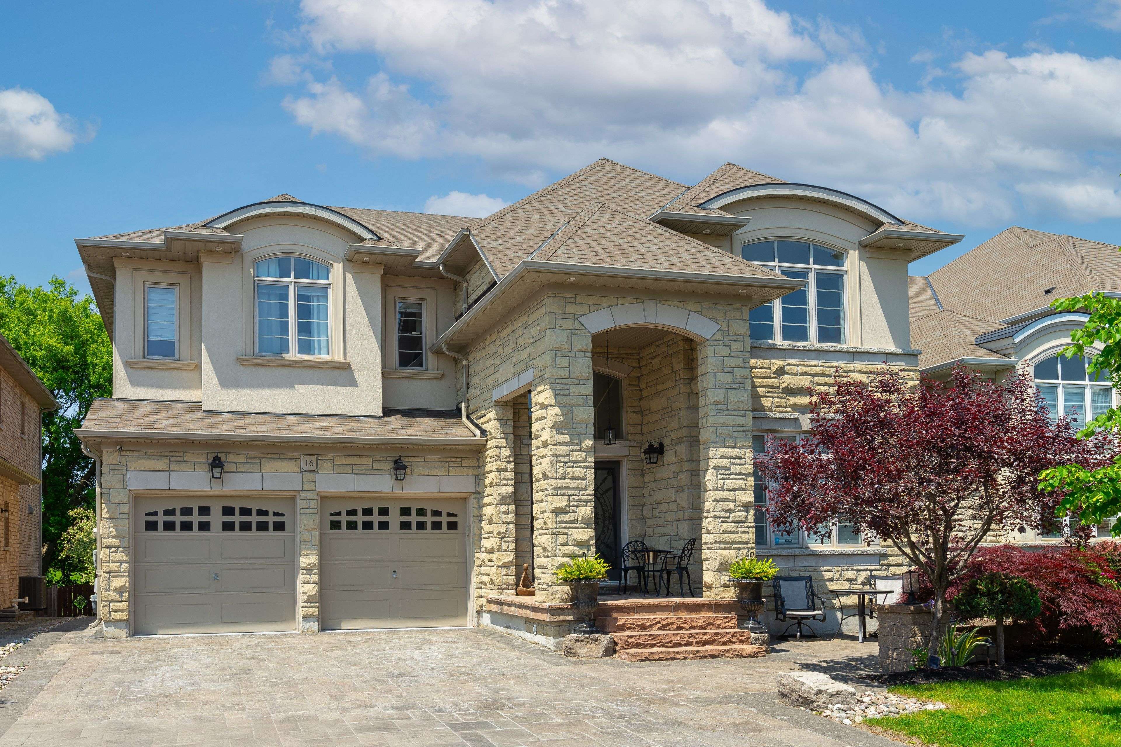 Whitchurch-stouffville, ON L4A 1H4,16 Durhamview CRES