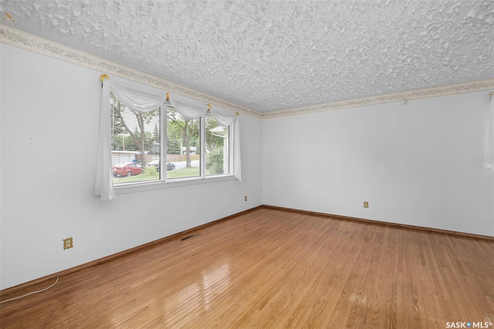 Prince Albert, SK S6V 2V1,2245 Steuart AVENUE