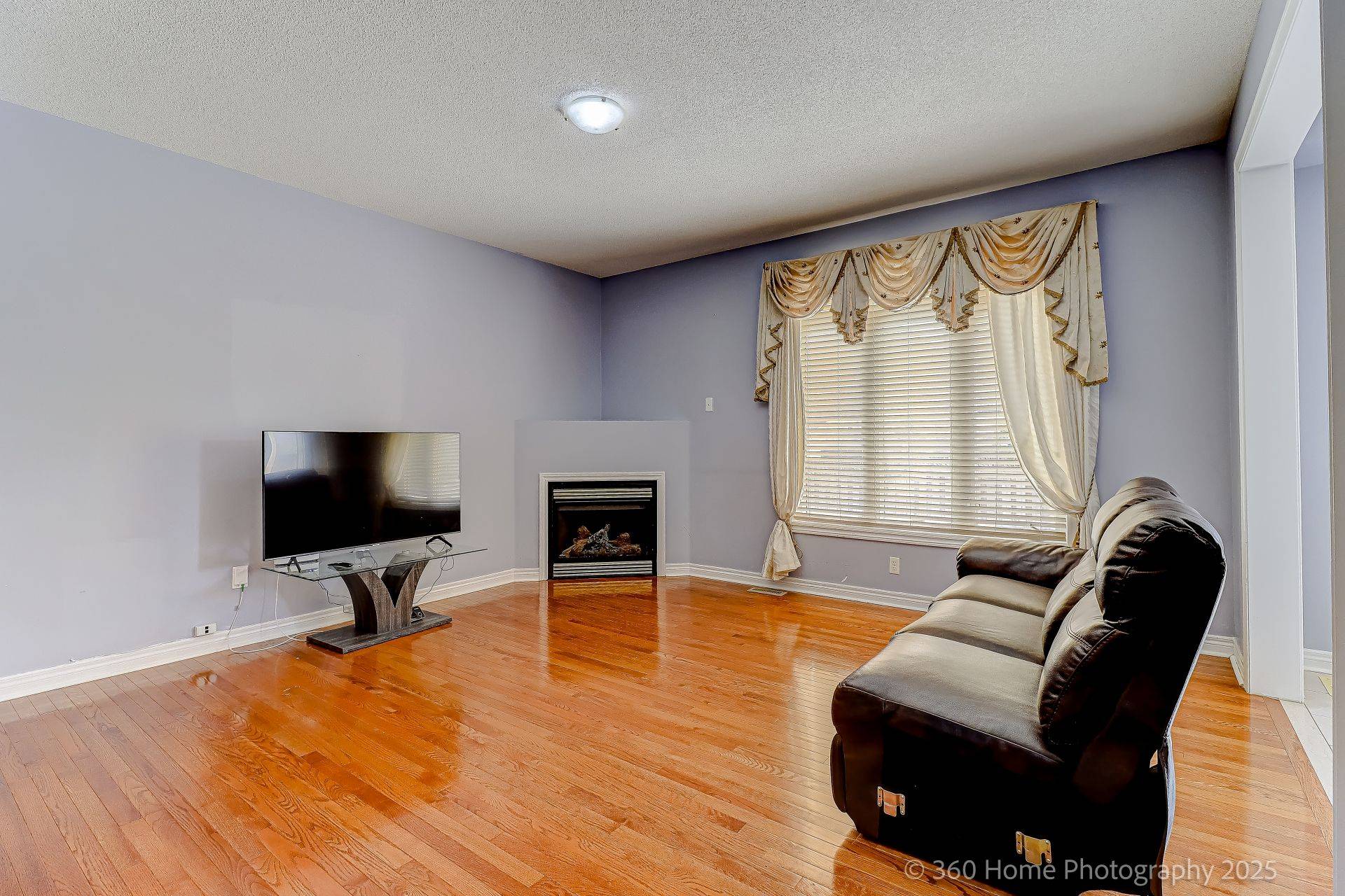 Brampton, ON L6R 0E8,63 Blazing Star DR