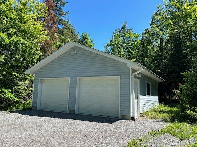 Trent Lakes, ON K0M 1A0,33 Edwina DR