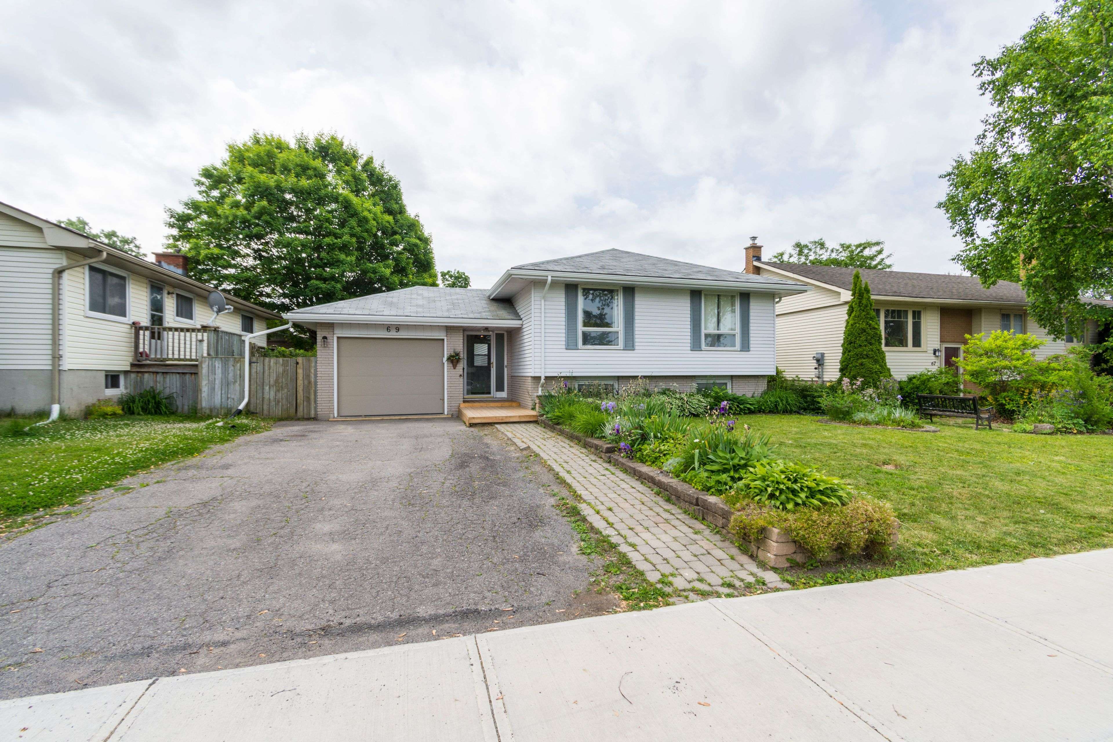 Belleville, ON K8N 5L4,69 Brimley CT