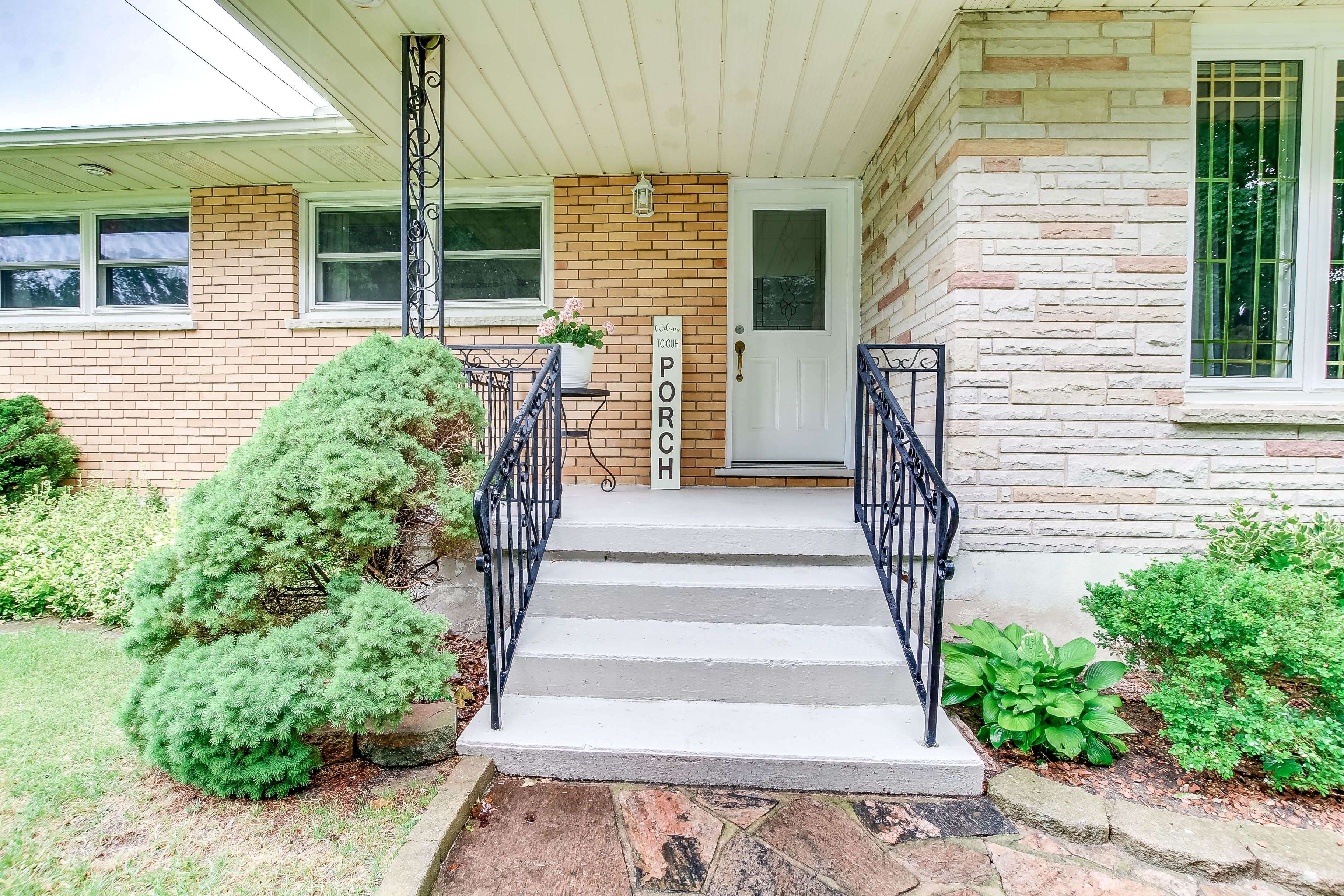 Strathroy-caradoc, ON N7G 2W2,353 Adelaide ST