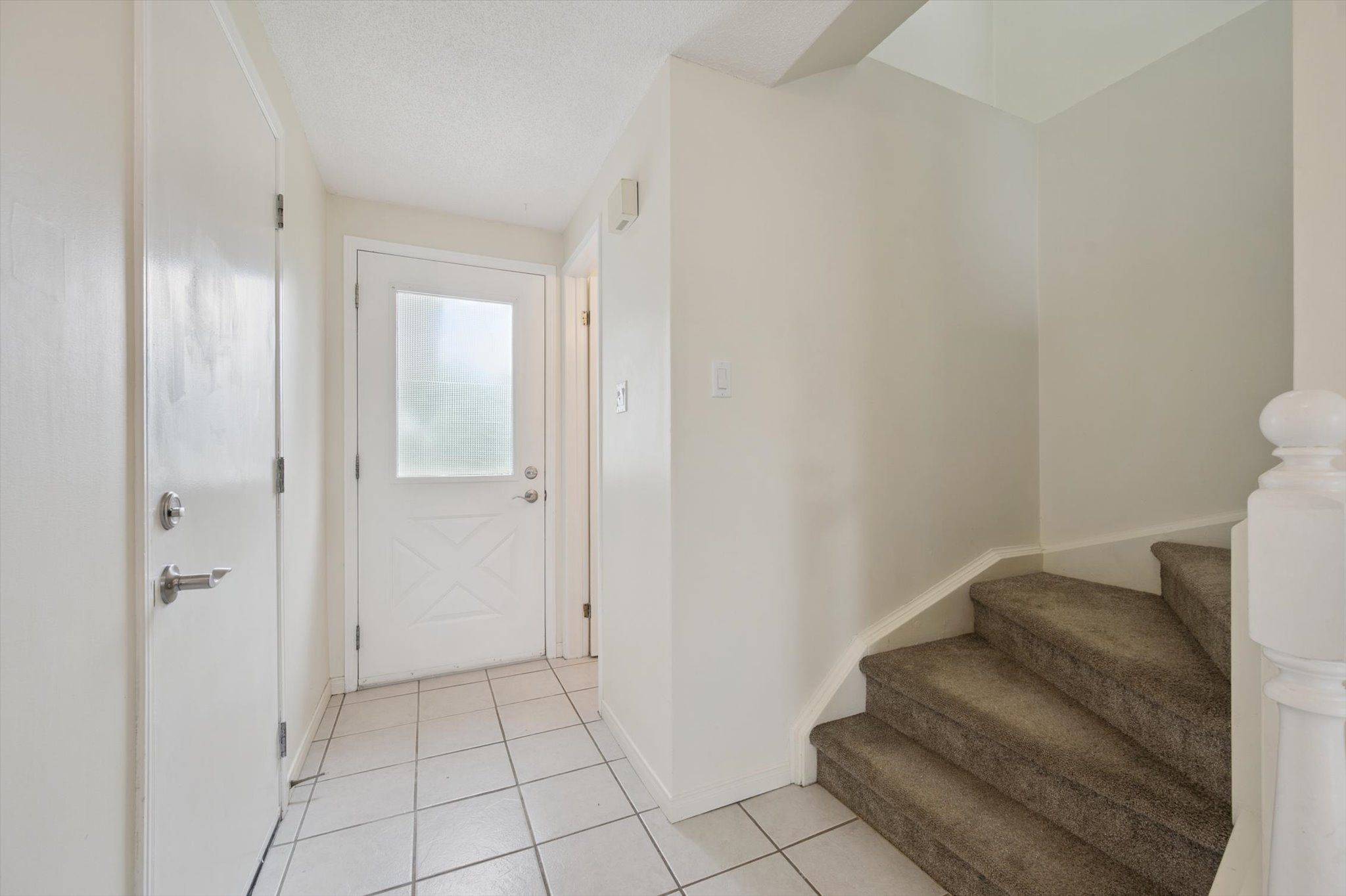 Guelph, ON N1G 4V4,127 Moss PL