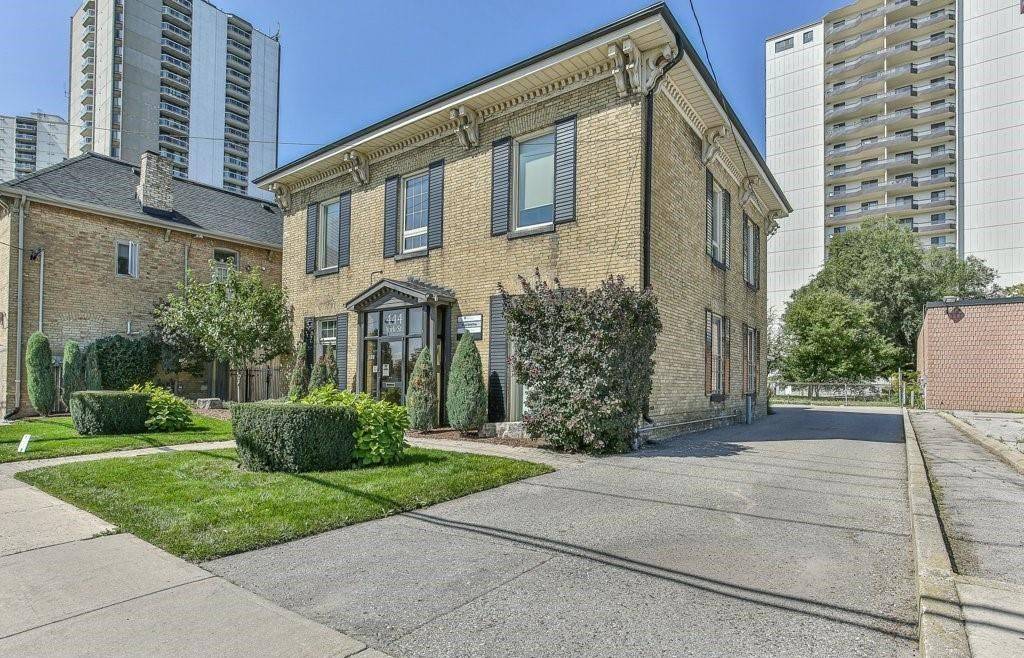 London East, ON N6B 2V9,444 YORK ST
