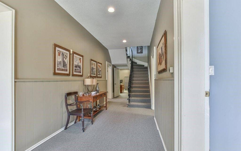 London East, ON N6B 2V9,444 YORK ST