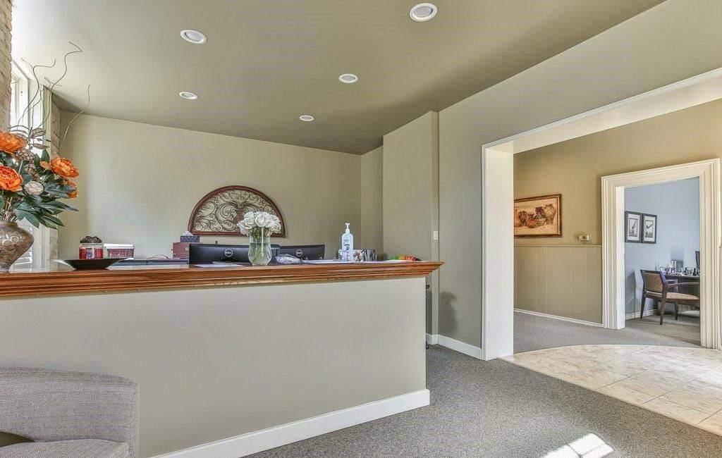 London East, ON N6B 2V9,444 YORK ST