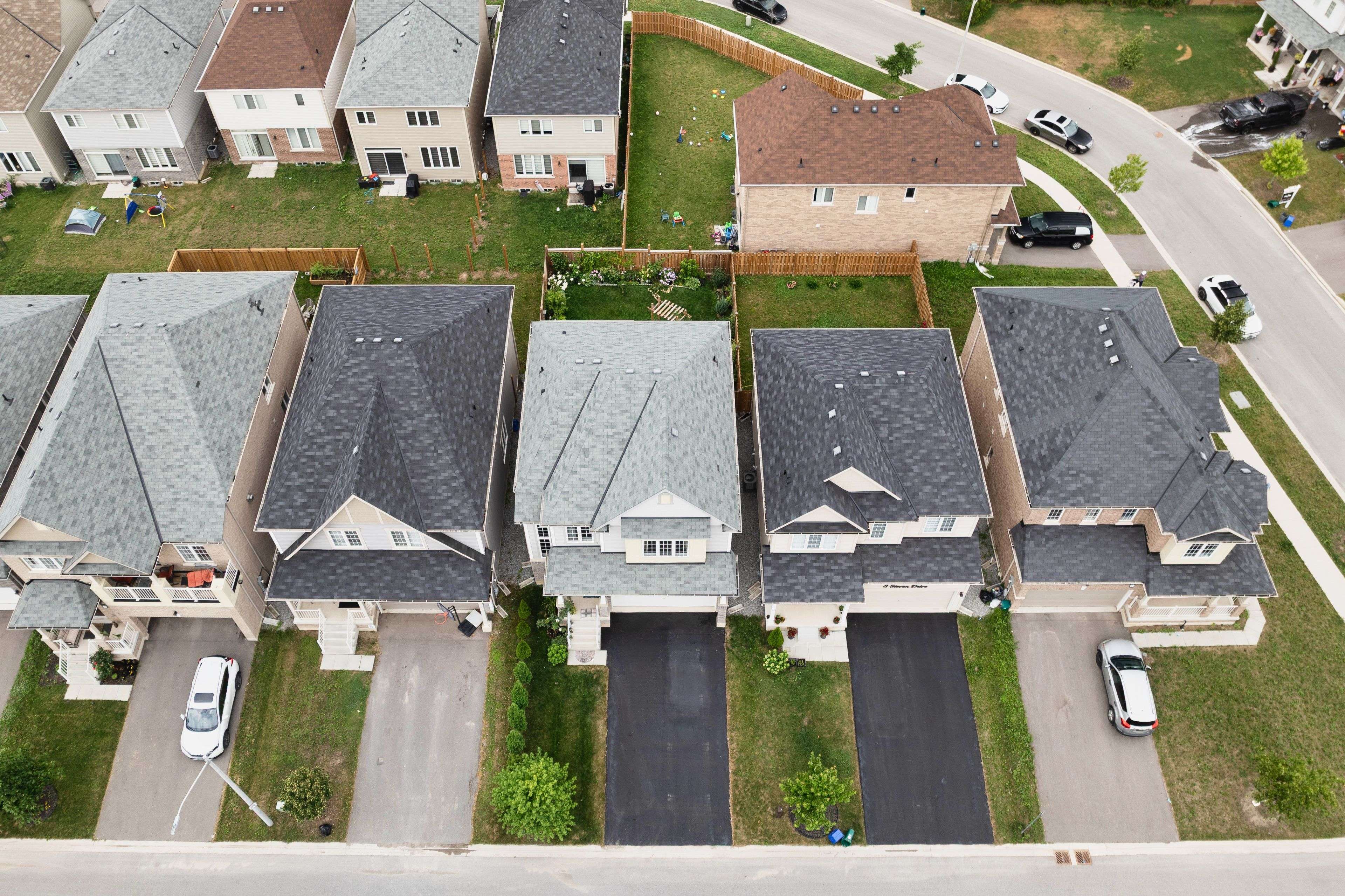 Thorold, ON L3B 0G2,5 Steven DR