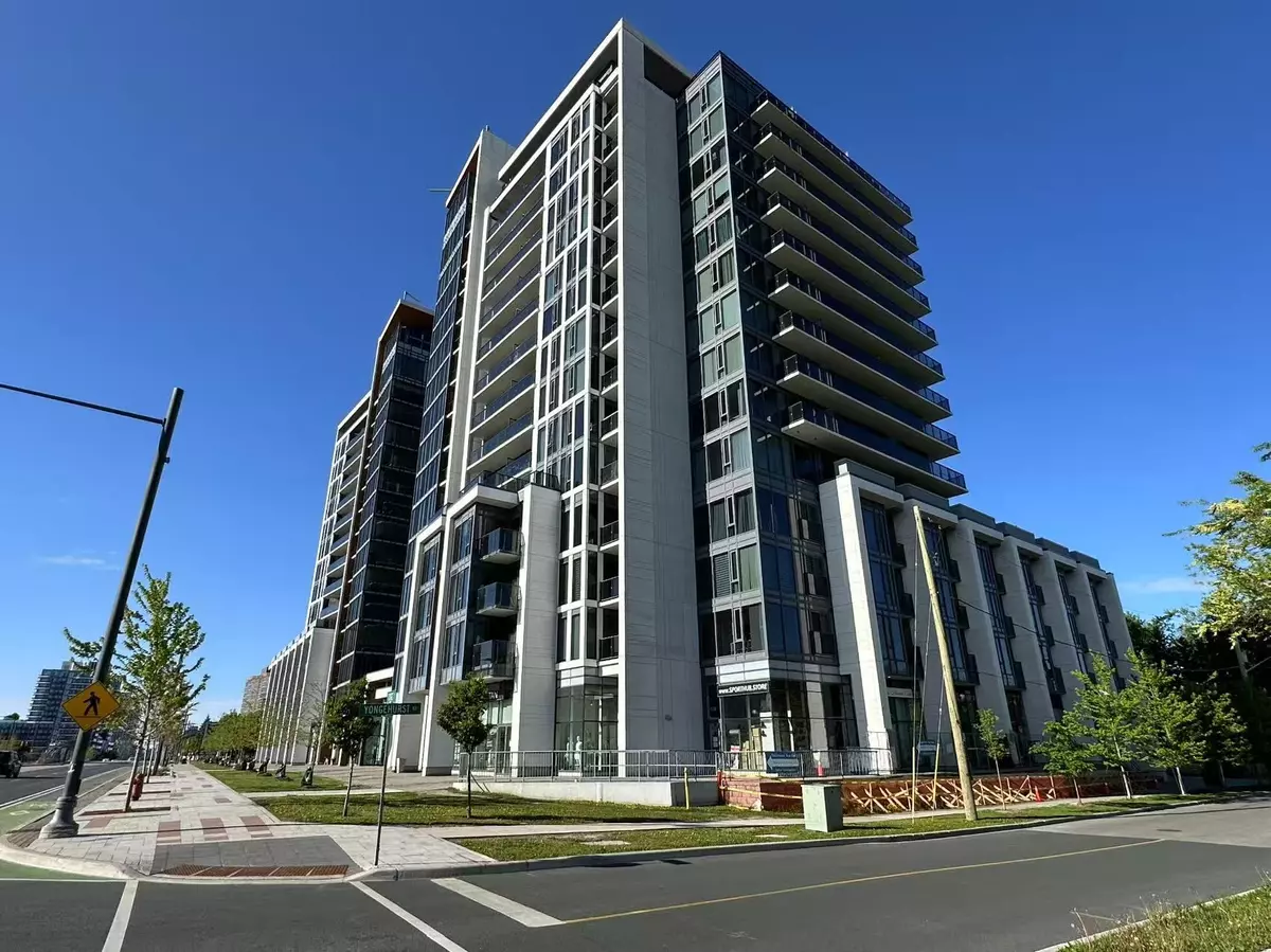 Richmond Hill, ON L4C 1V6,9608 Yonge ST #903