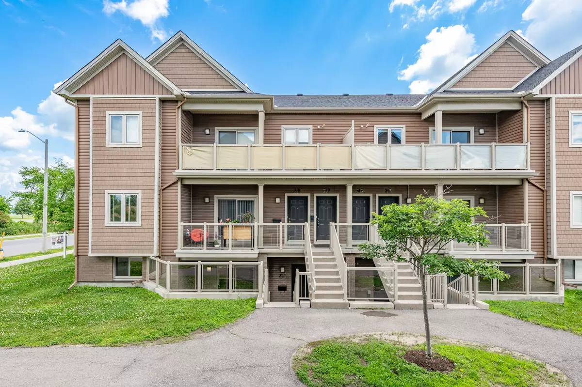 Leitrim, ON K1T 0M8,321 Big Sky Private