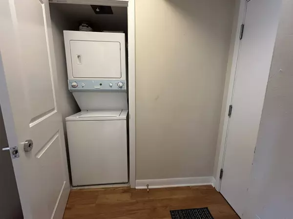 Toronto E09, ON M1P 0B6,190 Borough DR #907