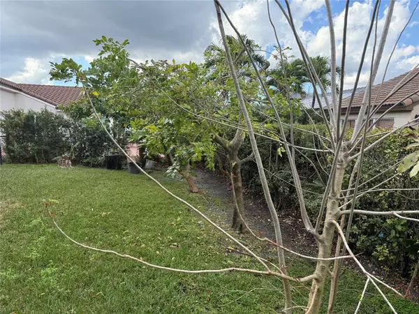 Pembroke Pines, FL 33029,18865 NW 1st St