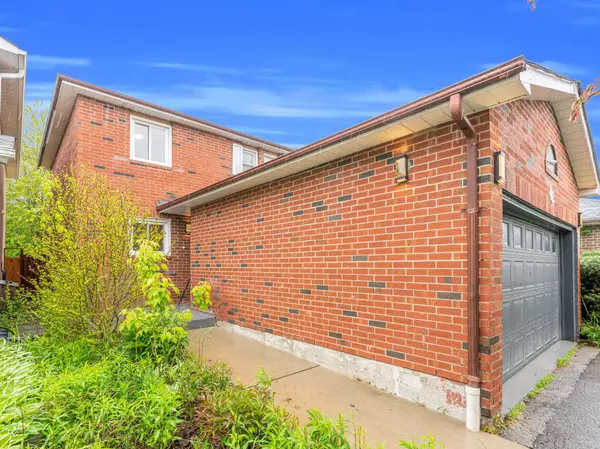 Richmond Hill, ON L4C 5V5,48 Gray CRES