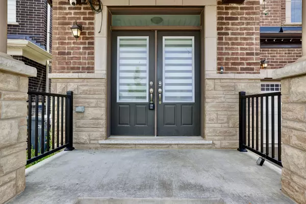 Brampton, ON L7A 5H5,588 Queen Mary DR
