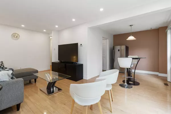 Mississauga, ON L5A 3M9,1180 Mississauga Valley BLVD #115