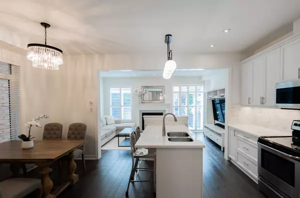 Oakville, ON L6M 0V3,231 Sarah Cline DR