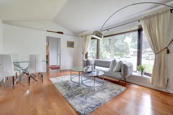 Hamilton, ON L9C 1S8,19 Verona PL