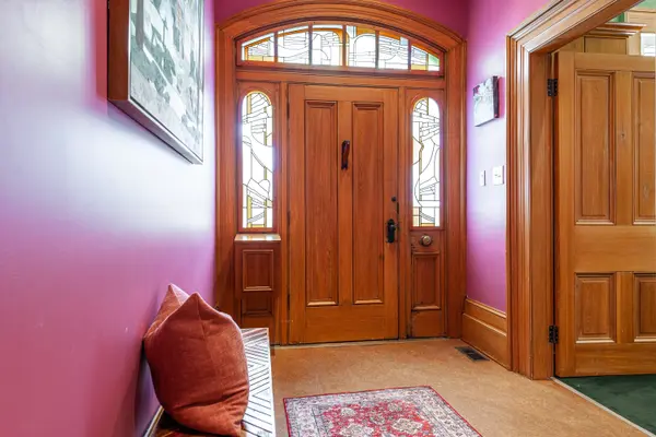 Stratford, ON N5A 2S5,21 Birmingham ST